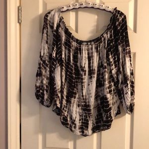 Knox Rose off the shoulder top